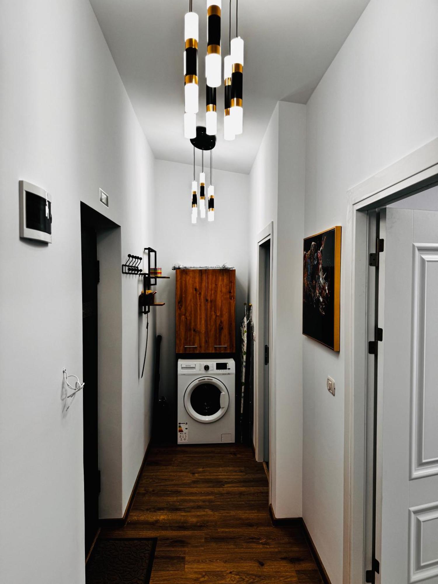 Jungle Loft Apartment Suceava Ngoại thất bức ảnh
