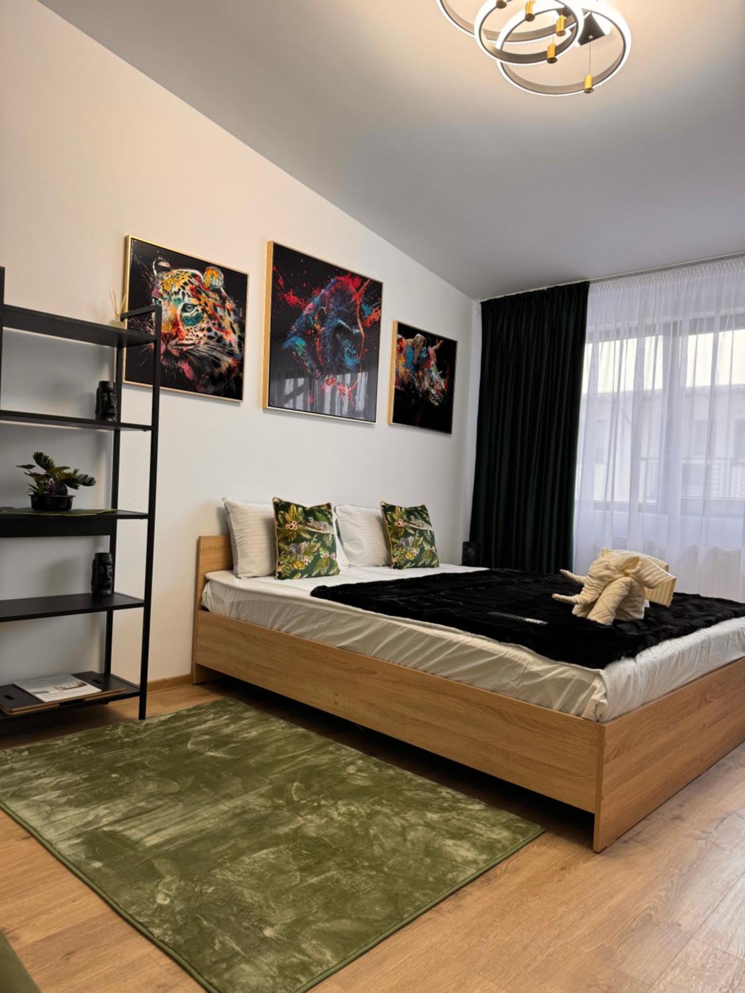 Jungle Loft Apartment Suceava Ngoại thất bức ảnh