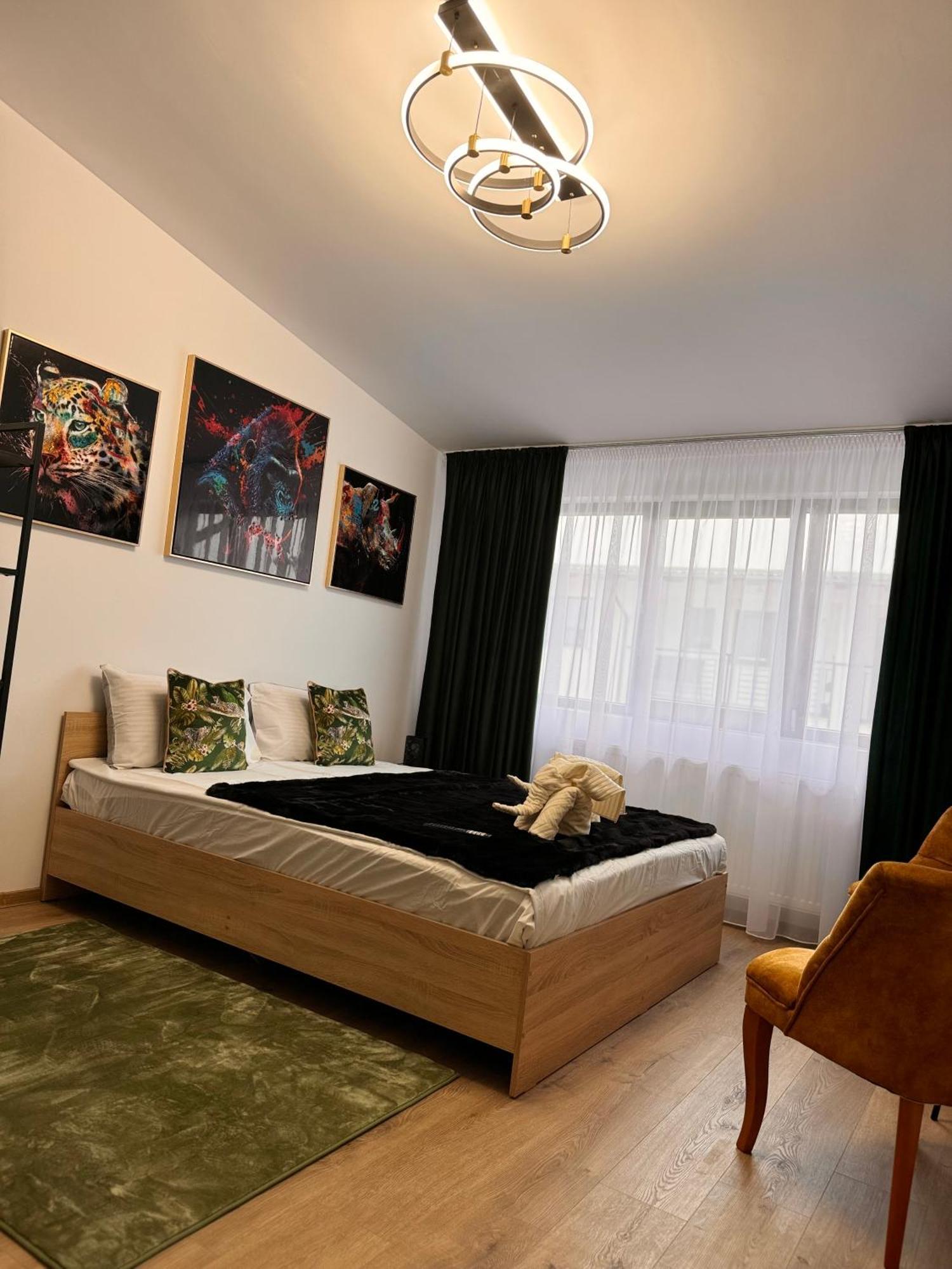 Jungle Loft Apartment Suceava Ngoại thất bức ảnh